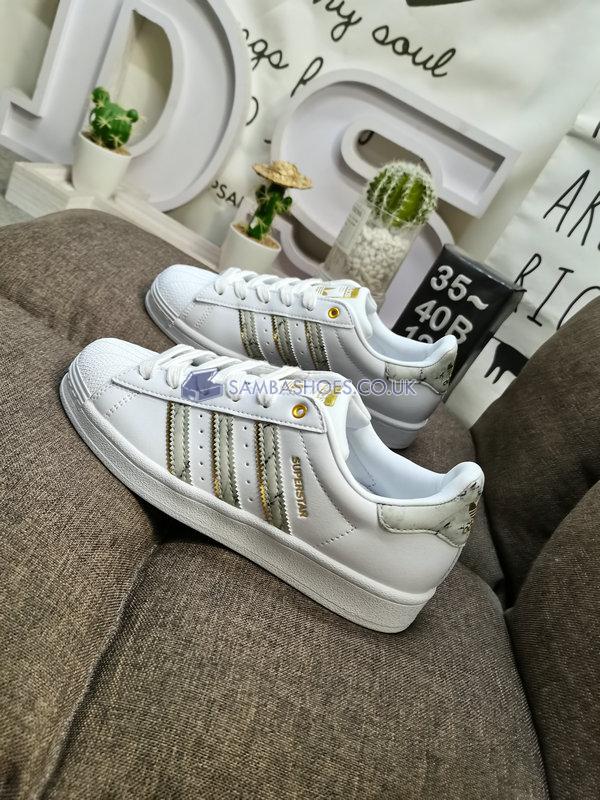 Adidas Wmns Superstar "White Gold Metallic" - Cloud White/Gold Metallic/Cloud White - GX1839 Classic Originals Shoes