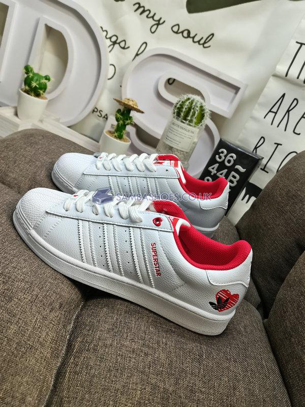 Adidas Superstar "Valentines Day" - Cloud White/Cloud White/Scarlet - GW4416 Classic Originals Shoes