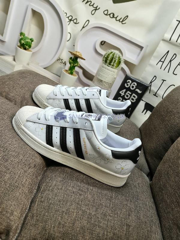 Adidas Superstar "Hanami" - Cloud White/Core Black/Off White - IG9648 Classic Originals Shoes