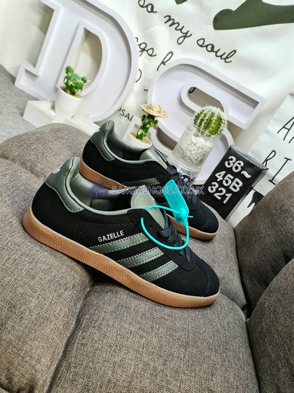 Adidas Gazelle "Black Pantone Gum" - Core Black/Pantone/Cloud White - GX2210 Classic Originals Shoes