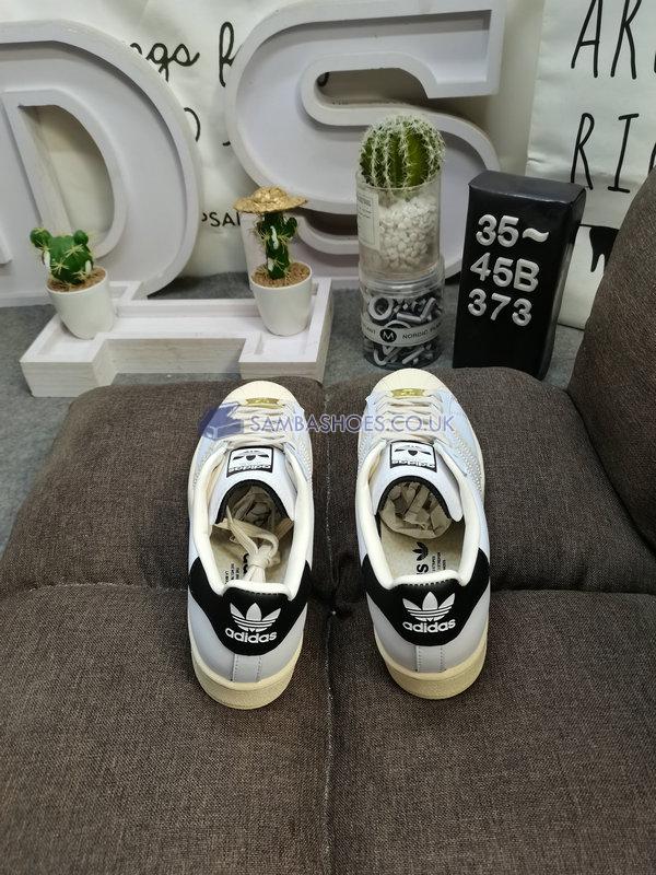 Adidas Superstar "Debossed Stripes - Wonder White Black" - Footwear White/Wonder White/Core Black - ID4675 Classic Originals Shoes