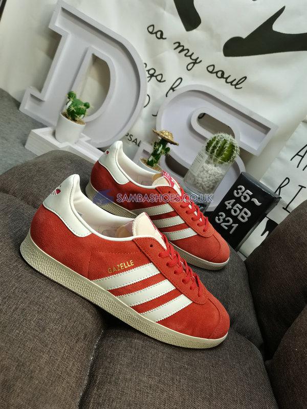 Adidas Gazelle "Pepper Red" - Pepper Red/Off White/Chalk White - GY7339 Classic Originals Shoes