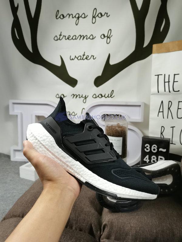 Adidas UltraBoost 22 "Black White" - Core Black/Core Black/Cloud White - GX3062 Classic Running Shoes