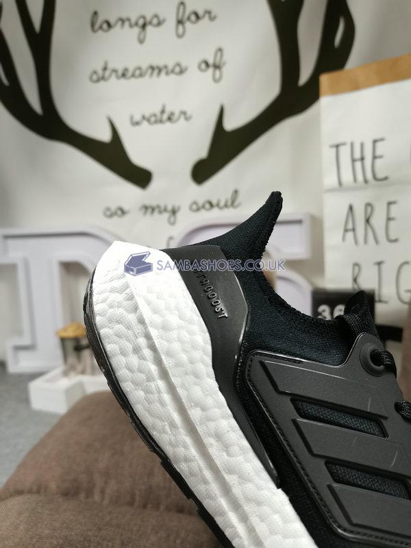 Adidas UltraBoost 22 "Black White" - Core Black/Core Black/Cloud White - GX3062 Classic Running Shoes