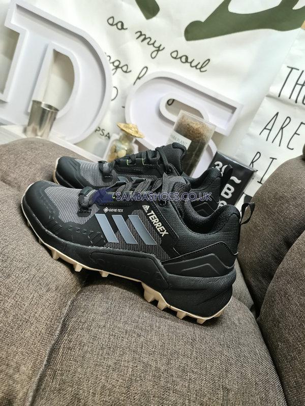 Adidas Terrex Swift R3 GTX "Black Gum" - Core Black/Halo Silver/Dgh Solid Grey - FW2779 Classic Outdoor & Hiking Shoes