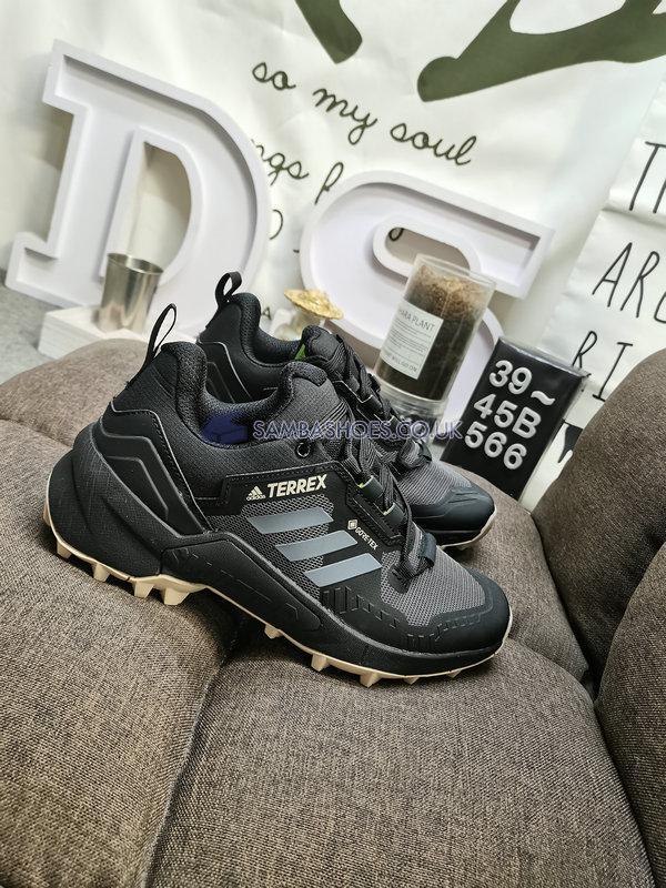 Adidas Terrex Swift R3 GTX "Black Gum" - Core Black/Halo Silver/Dgh Solid Grey - FW2779 Classic Outdoor & Hiking Shoes