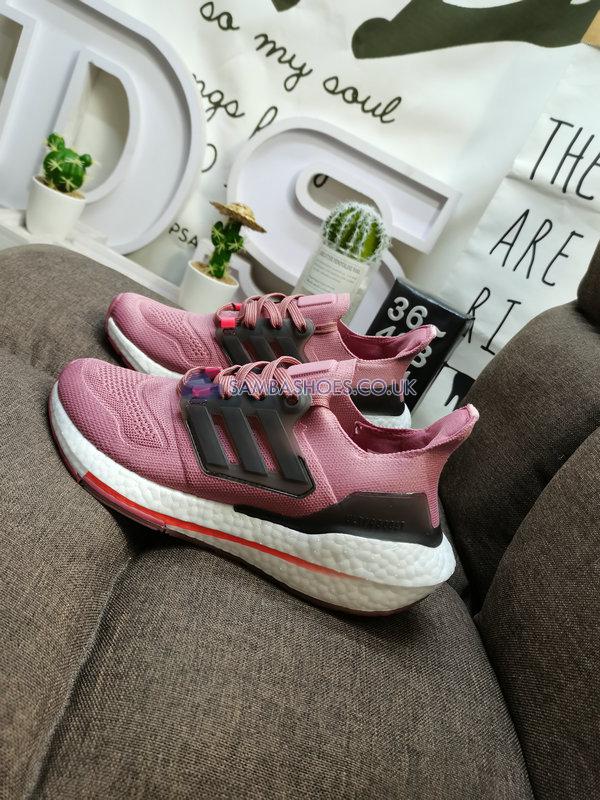 Adidas UltraBoost 22 "Magic Mauve" - Magic Mauve/Legacy Purple/Turbo - GX5588 Classic Running Shoes