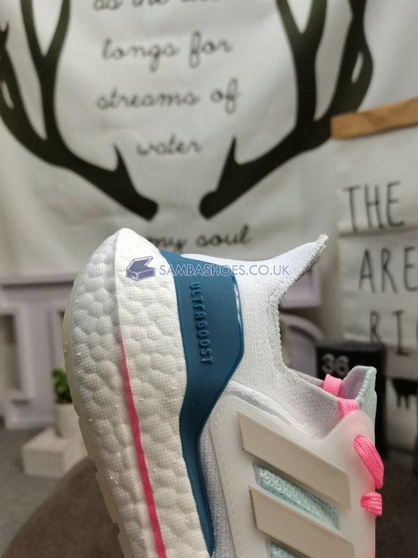 Adidas UltraBoost 22 "White Almost Blue" - Cloud White/Grey One/Almost Blue - GX9784 Classic Running Shoes