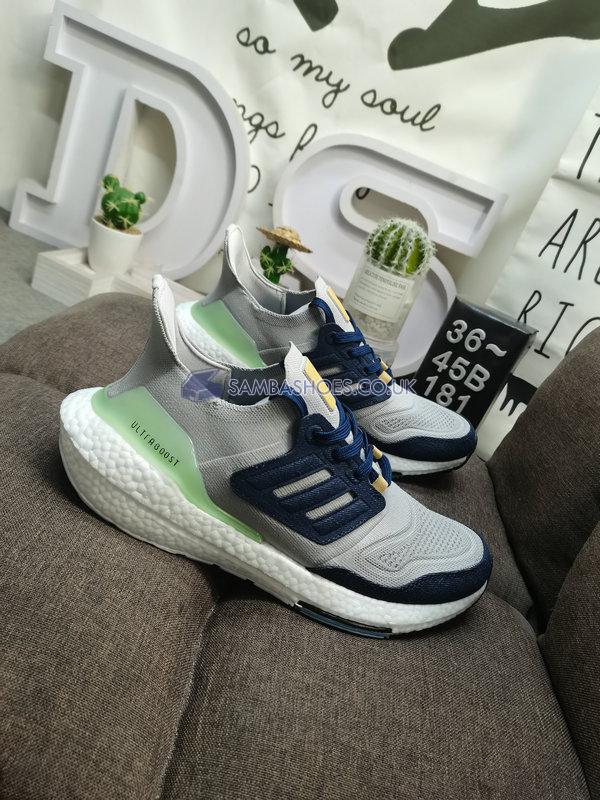 Adidas UltraBoost 22 "Halo Silver" - Halo Silver/Shadow Navy/Linen Green - GX9158 Classic Running Shoes