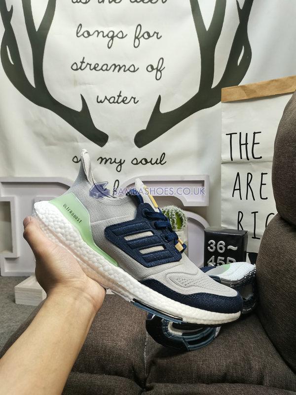 Adidas UltraBoost 22 "Halo Silver" - Halo Silver/Shadow Navy/Linen Green - GX9158 Classic Running Shoes