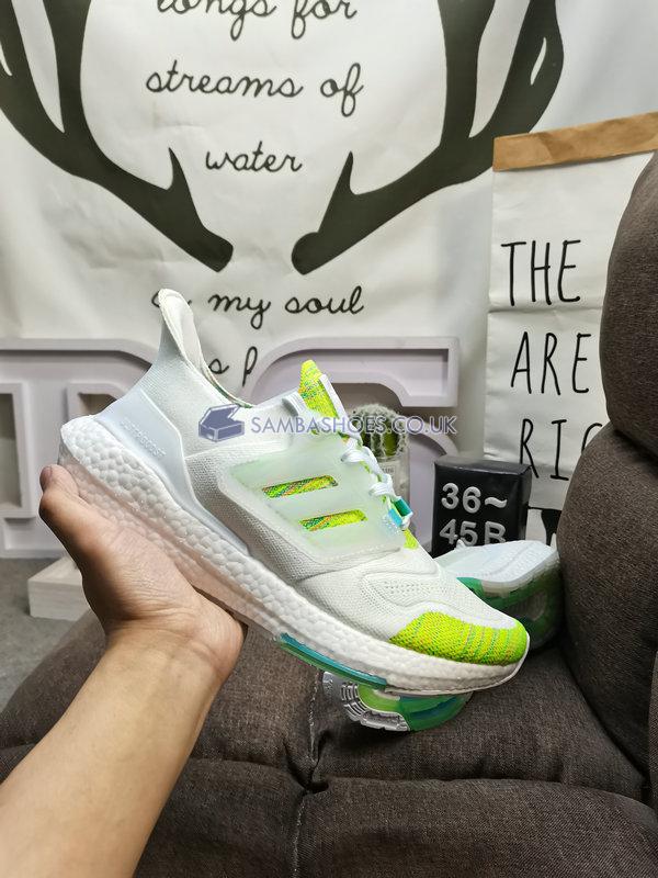 Adidas UltraBoost 22 "White Bliss Blue" - Cloud White/Cloud White/Bliss Blue - GX5913 Classic Running Shoes